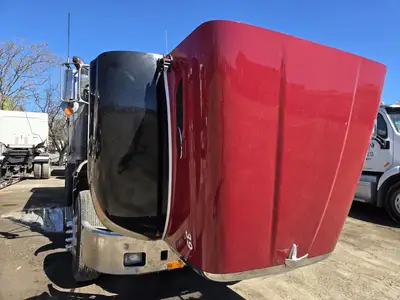 USED 2013 PETERBILT 384