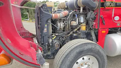 USED 2013 PETERBILT 365