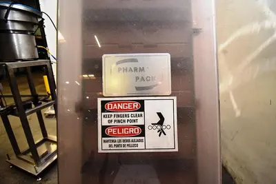 Elevator, Cap, Cleated, Pharma Pack, Stainless Steel, Incline #5991078