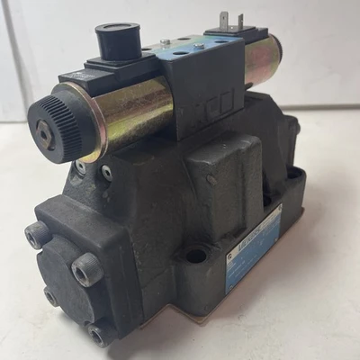 USED Vickers DG5S-8-33C-T-M-U-HL7-30-EN502
