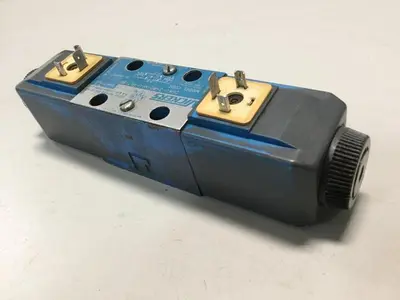 USED VICKERS DG4V-3-6C-M-U-HL7-60