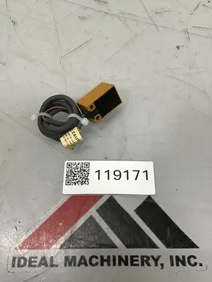USED OMRON TL-Q5MD1