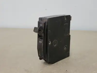 USED SQUARE D QO120