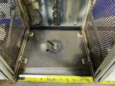 Used DENISON ENGINEERING CO. M6C04A12A11C16 Hydraulic Presses Ohio US | HGR 24 #1518920