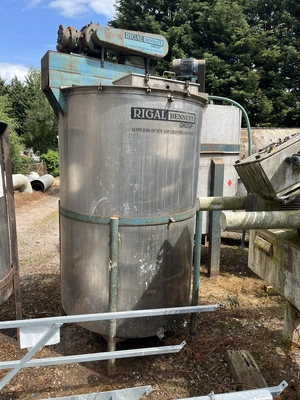 7,000L S/S Enclosed Mixing Tank with 7.5 kw Gate Paddle Mixer