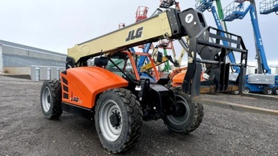 USED 2022 JLG 742