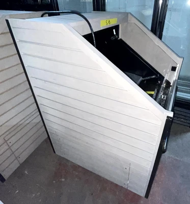 72-0460 JSI RF-RBS033S-DC-310-C Slanted Produce Case