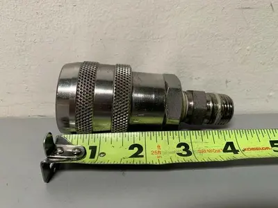 USED SNAP-TITE S71-3C8 QUICK CONNECTS W/ .75" FITTINGS