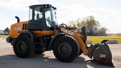 USED 2023 Case 521G