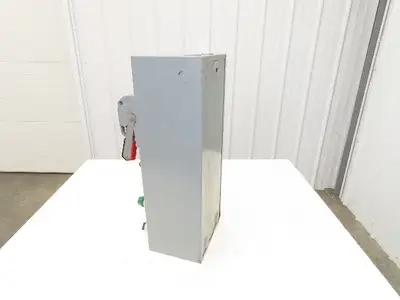 Allen Bradley 512-AACD-24 Combination Starter NEMA Size 0 Fusible 5HP 600V 3ph