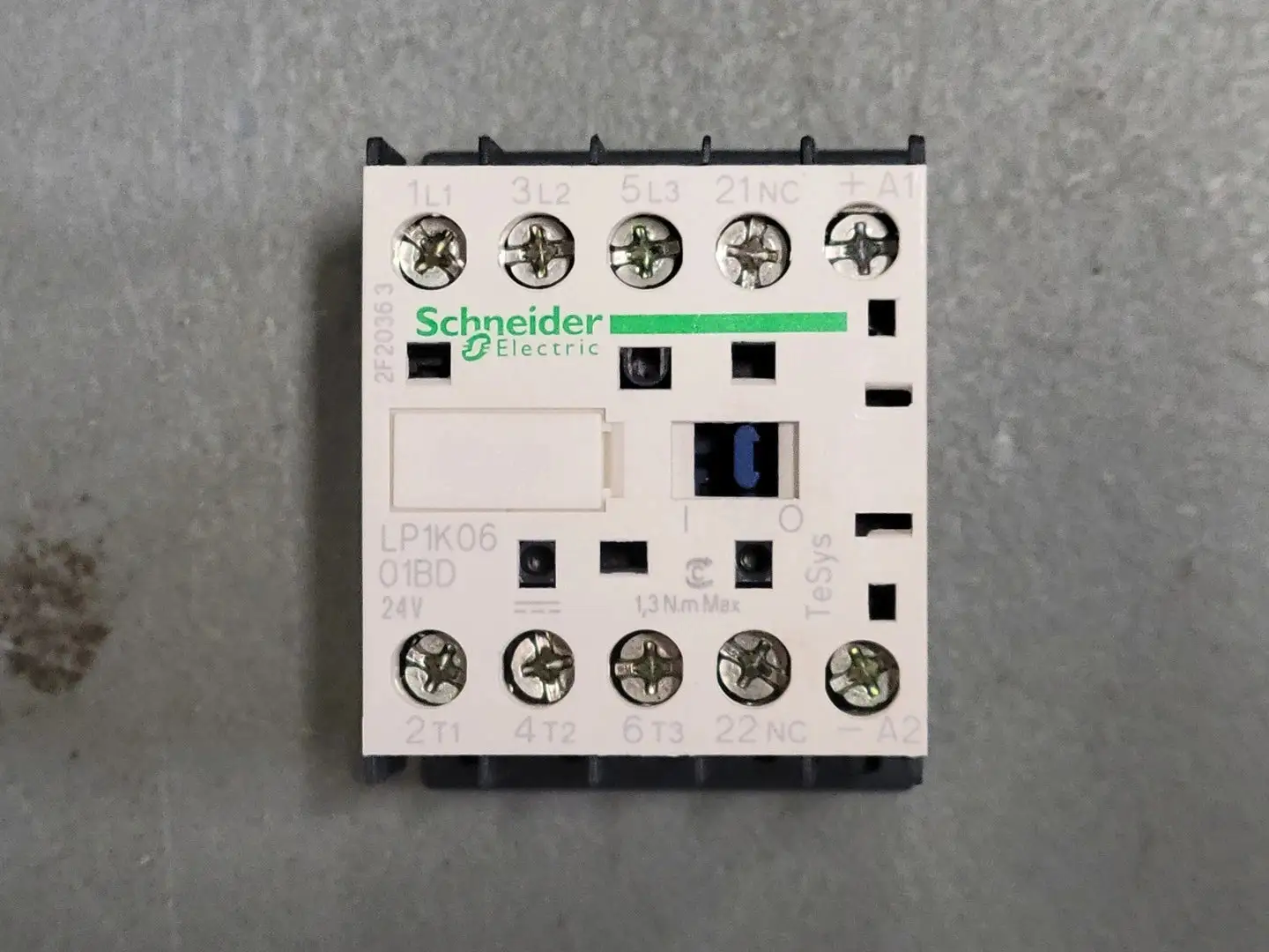 NEW SCHNEIDER ELECTRIC LP1K0601BD