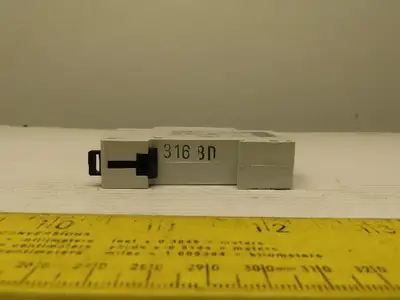 Eaton Cutler Hammer WMZS1D08 8A 1 Pole Circuit Breaker DIN Rail Mount Lot of 3