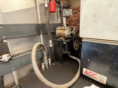 Used 2000 _UNKNOWN_ _UNKNOWN_ Fuel & Lube Trucks Oregon US | KNM Equipment Sales & Service #1363592
