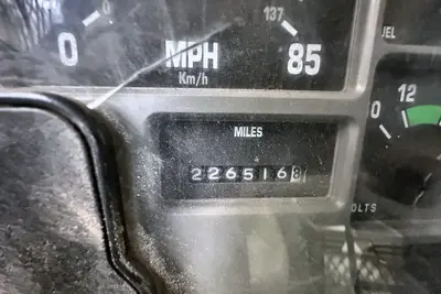 Used 2000 INTERNATIONAL 4900 DT466E Fuel & Lube Trucks Pennsylvania US | Proxy Equipment #1385352