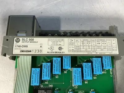 Used ALLENBRADLEY 1746OW8 PLC Input & Output Ohio US | HGR 24 #1507699