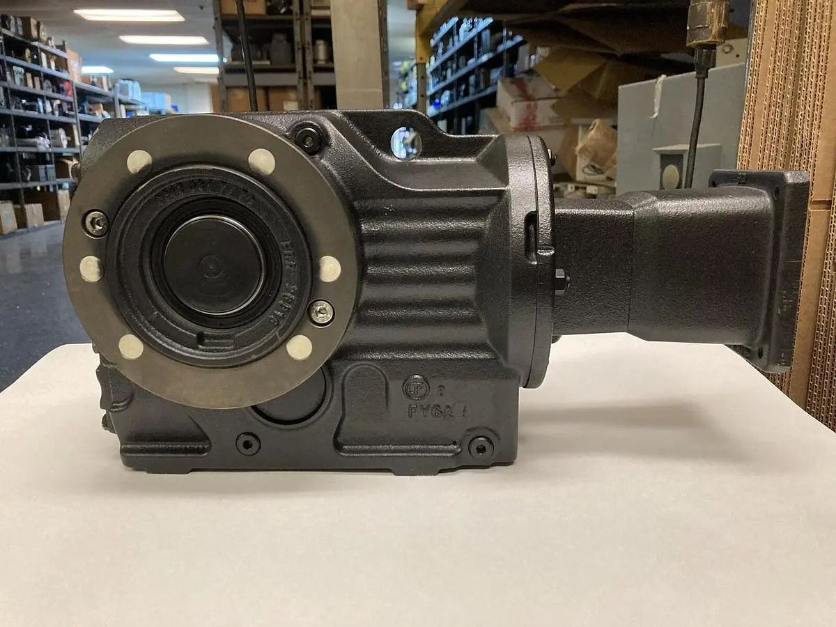 New | in-Stock SEW-EURODRIVE KA257 AOA115/3 Speed Reducers | Surplus Asset Holdings #1205391