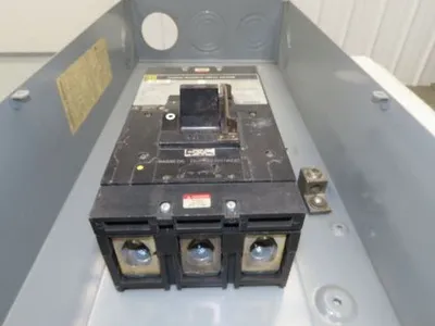 Square D LA-400-S Circuit Breaker Enclosure LAL36300 Breaker 300 Amp 600V 3Ph