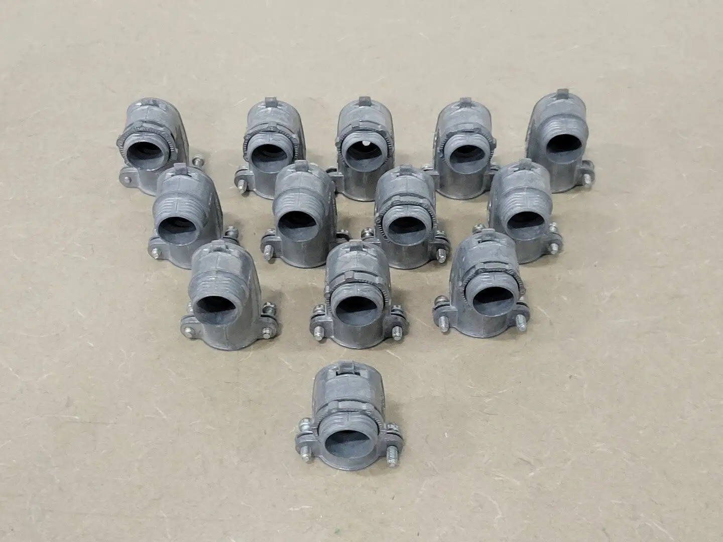 1/2" 90 Deg FMC Squeeze Type Connector (Lot of 13)