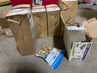 Lot of assorted  connector and accessories review pictures