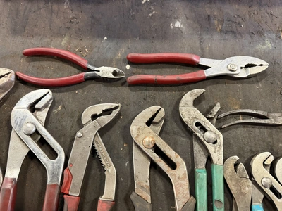 Used _UNKNOWN_ _UNKNOWN_ Pliers Michigan US | Miedema Asset Management Group #1372003