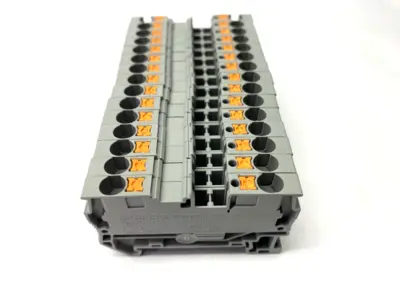 USED PHOENIX CONTACT FEED-THROUGH TERMINAL BLOCK 3211757 LOT OF 15
