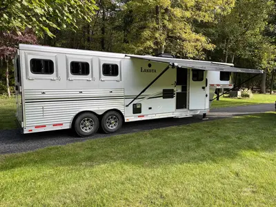 Used LAKOTA CHARGER Livestock Trailers Nebraska US | Trustworthy Equipment #1403573