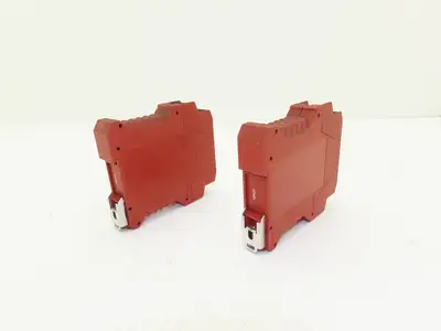 Allen Bradley MSR127TP 440R-N23132 Guardmaster Safety Relay Module 24V  Lot of 2