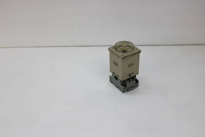 USED OMRON H3CR-A