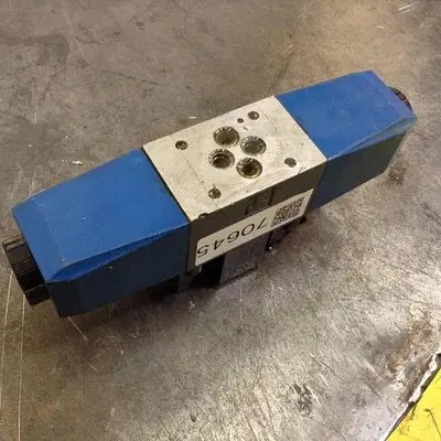 USED VICKERS DG4V36CMP7H750JA100