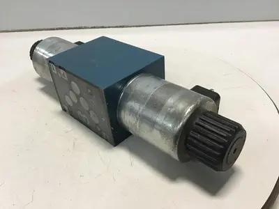 USED BOSCH 0 810 001 945