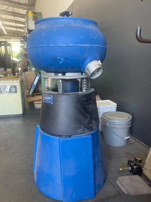 C&M TOPLINE TLV 75 Vibratory Machines | PM Machines (3)