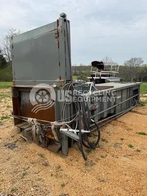 USED 2015 WASTEQUIP 5 YARD HD PRECRUSHER