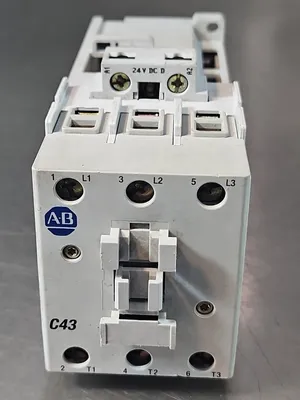 Allen Bradley 100-C43DJ10 Ser A Contactor loc4D14