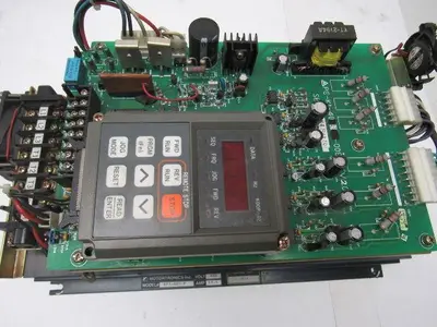 Motortronics KP1-407-P 400V  12.7 Amp AC Drive