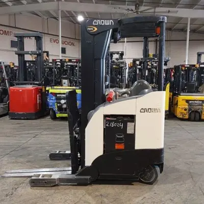USED 2019 CROWN RR5725-45