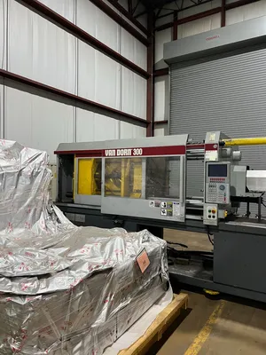 VAN DORN 300 Injection Molding Machine | Tight Tolerance Machinery (1)
