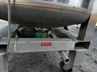 Tank, 264 Gallon, 1,000 Liter, BCD Manufacturing, Agitated, 316L Stainless, 3 Bar, #5991456