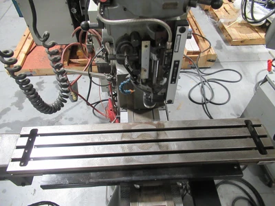 Used BRIDGEPORT EZ TRAK 2-AXIS CNC Vertical Mills Minnesota US | Machinesused.com #1451859