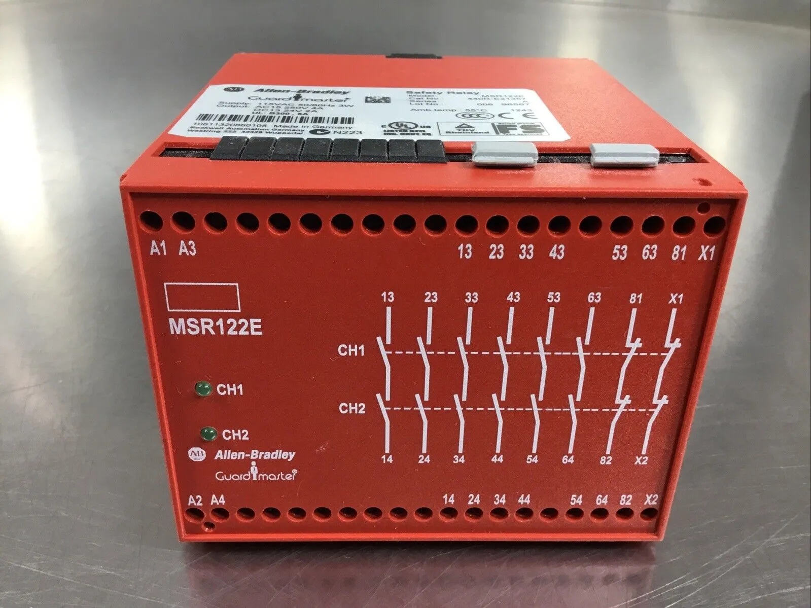 Allen Bradley 440R-E21357 GuardMaster Relay MSR122E 115VAC 3W 5D-15
