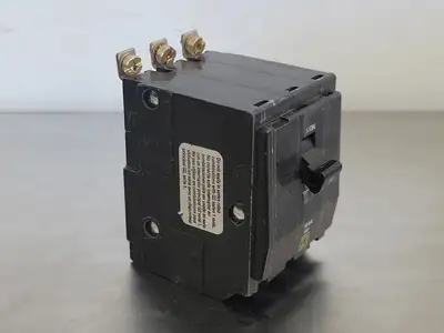 USED SQUARE D QOB330