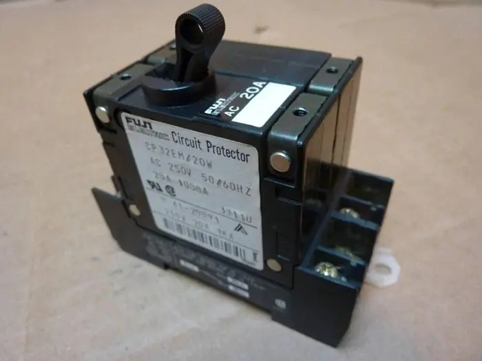 Used FUJI ELECTRIC CP32EM/20W Circuit Breakers Michigan US | Ideal Machinery #596882