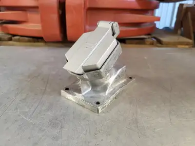 NEW CROUSE-HINDS ENR5201 M3