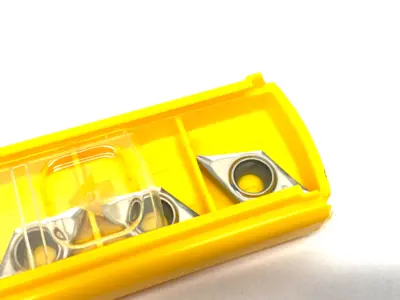 NEW KENNAMETAL SCREW-ON DCGT-HP TURNING INSERT DCGT11T304HP