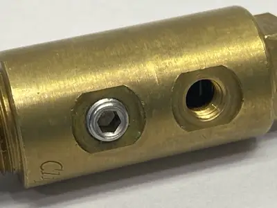 Used CLIPPARD PNEUMATIC TOGGLE VALVE 2-WAY Valves/Fittings | Maverick Industrial Sales #1100135
