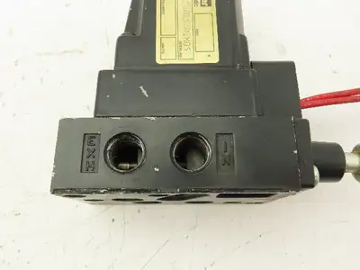 Parker GGL20025B01M05 Pneumatic Air 4/2 Solenoid Control Valve 120V 1/4" NPT