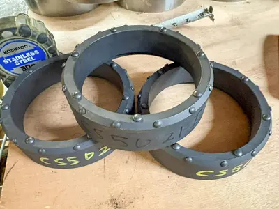 New | in-Stock AFTERMARKET 5" DUAL ROTARY SHOE - 7 DOMED BUTTONS ON FACE, 21 BUTTONS ON SHOULDER -THIN WALL Drilling Attachments Pennsylvania US | East West Machinery & Drilling #1418133