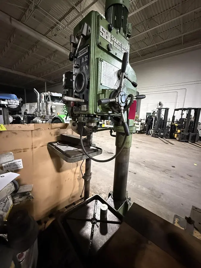 Used SOUTHBAND FLOOR MODEL DRILL PRESS SOUTHBAND FLOOR MODEL DRILL PRESS Gear Head Drills Minnesota US | Source Machinery Sales #1579020