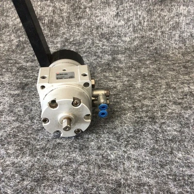 Used SMC MSUB20-90S Rotary Actuators California US | Davliegogo LLC #1705279
