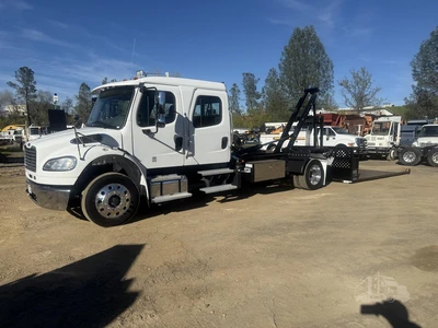 Used 2018 FREIGHTLINER BUSINESS CLASS M2 106 Hooklifts & Roll-Offs California US | Mittry Construction #1363502