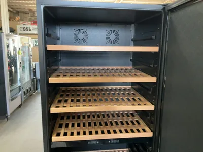 Used VINOTEMP EL-300GFEBRR Refrigerators Michigan US | Miedema Asset Management Group #1437293
